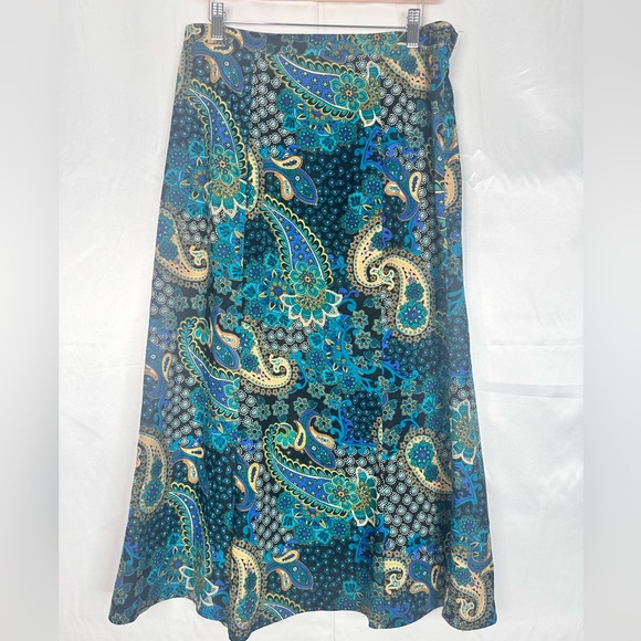 Notations Dresses & Skirts - Notations Paisley‎ Skirt in Blue and Green